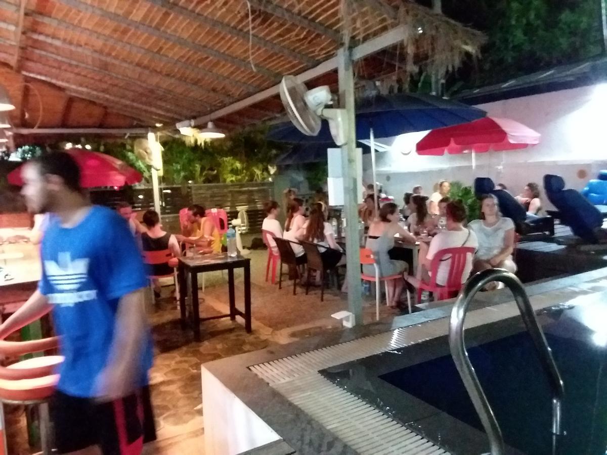 The Living Quarters Hostel 543 Siem Reap Eksteriør billede