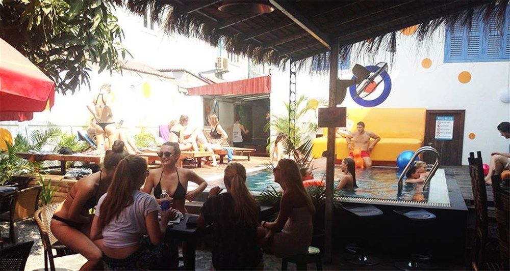 The Living Quarters Hostel 543 Siem Reap Eksteriør billede